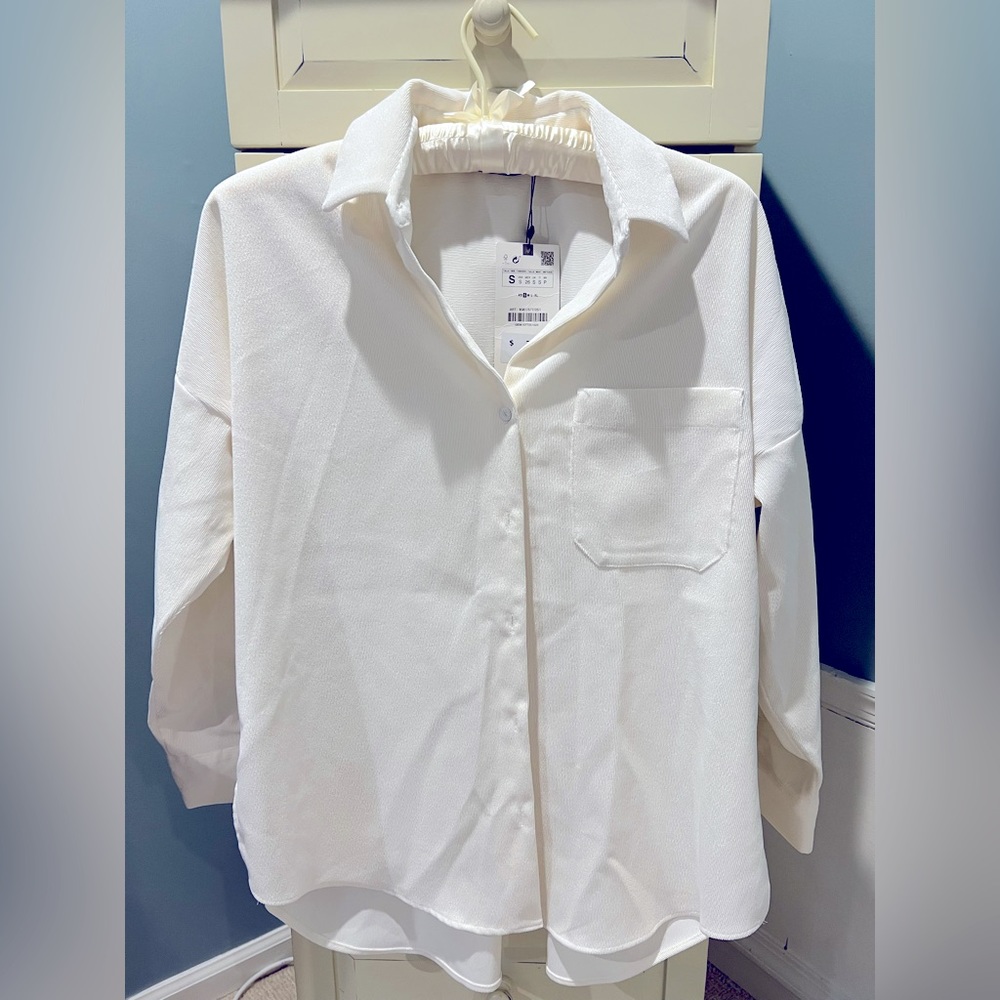 NEVER WORN Zara Oversized Off White Button Up